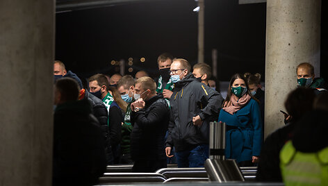 Žalgirio fanai prie arenos