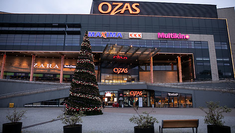 Kalėdiškai pasipuošę prekybos centrai Vilniuje