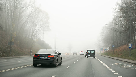 Vilnių užklojęs rytinis rūkas