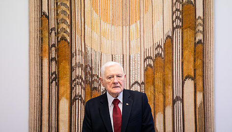 Valdas Adamkus