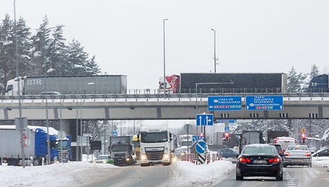 Vilkikų spūstis Kirtimų gatvėje