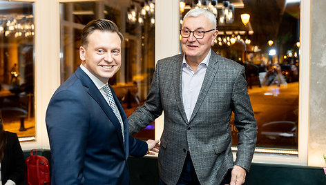 Valdas Benkunskas, Jonas Kazlauskas