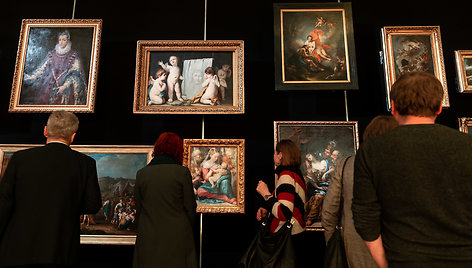 Klasikinis menas naujose Radvilų rūmų patalpose: sausakimšoje salėje pristatytos dvi klasikinio meno ekspozicijos