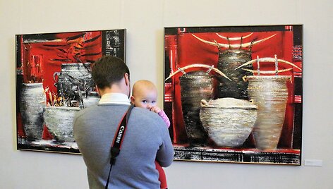 Pasaulio lietuvių bendruomenės paroda Vilniaus rotu&scaron;ėje &bdquo;&Scaron;imtas Lietuvos veidų &ndash; sujunkime Lietuvą&ldquo; ir susitikimas dailininkų sąjungoje