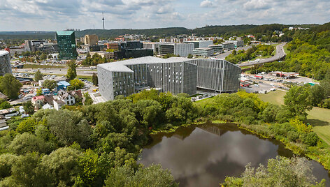 &bdquo;Darnu Group&ldquo; pardavė antrąjį verslo centro &bdquo;Park Town&ldquo; pastatą