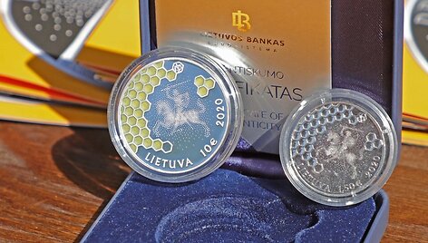 I&scaron;leidžiama senovinei bitininkystei skirta moneta