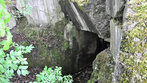 II pasaulinio karo bunkerio likučiai