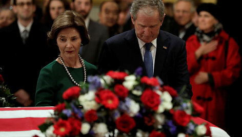 JAV atsisveikina su buvusiu prezidentu George'u H.W.Bushu