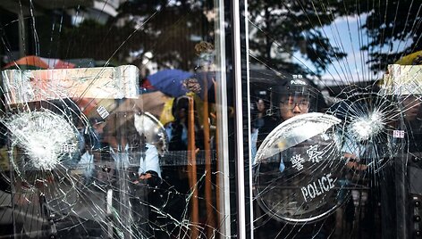 Protestas Honkonge minint perdavimo Kinijai metines