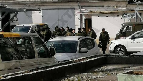 NEXTA sekėjai užfiksavo saugumo pajėgas, besiruo&scaron;iančias Laisvės dienos protestams