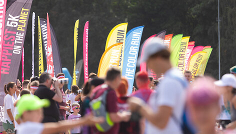 &bdquo;The Color Run&ldquo; bėgimas Vingio parke