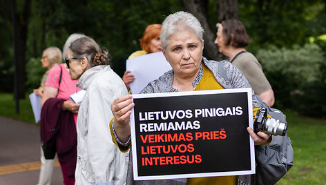 Protestas prie Užsienio reikalų ministerijos