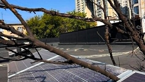 Nukritus raketai, apgadintas Lietuvos ambasados Ukrainoje pastatas Kyjive