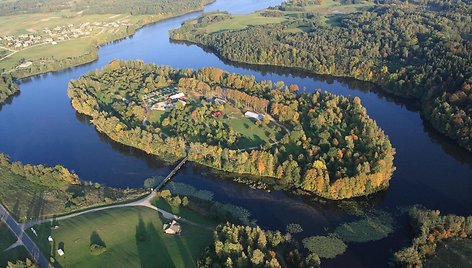 Poilsis „Obuolių saloje“