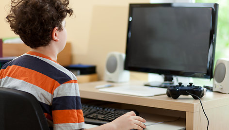 Kaip padėti nuo internetinių žaidimų priklausomam paaugliui? Kitoks požiūris