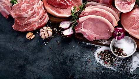 Eksperto patarimai, kaip atskirti šviežią mėsą nuo pastovėjusios ir kaip ją laikyti namuose