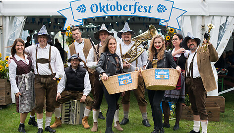 Kaune praūžė &bdquo;Volfas Engelman&ldquo; surengtas &bdquo;Oktoberfestas&ldquo;: lietuviai jau laukia &scaron;ventės 2022-aisiais