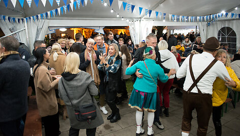 &bdquo;Oktoberfesto&ldquo; akimirka