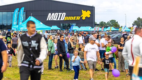 Purvo varžybos, koncertai ir motociklų kolona: &bdquo;CFMOTO Day Lithuania&ldquo; subūrė per 3 tūkstančius žmonių