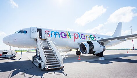 &bdquo;Small Planet Airlines&ldquo; orlaivis