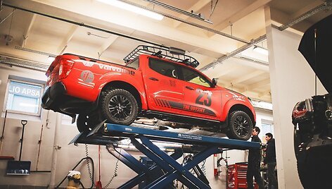 &bdquo;iGo2Dakar&ldquo; projekto &bdquo;Nissan Navara&ldquo;
