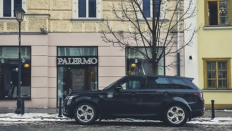 Atnaujintas „Range Rover Sport“ turi nemažai nematytų sistemų