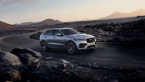 „Jaguar“ išleido galingiausią „F-Pace“ versiją