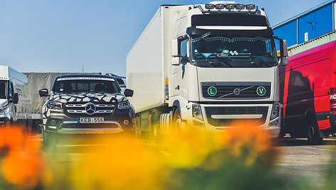 Atskleidė, kas svarbiausia perkantiems komercinį automobilį