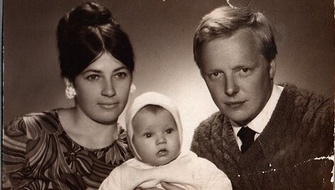 Vytaras Radzevičius su tėvais (1 m.)