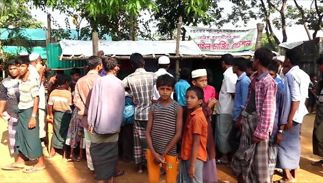 pabegeliu-stovykloje-bangladese-vaiku-nuolat-tyko-gresme