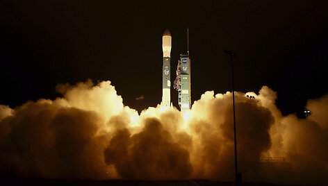 Ice_Satellite_89120.jpg-8d406