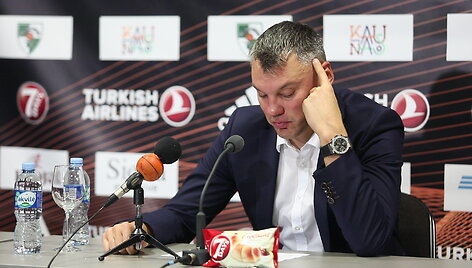 saruno-jasikeviciaus-spaudos-konferencija-po-rungtyniu-pries-reala