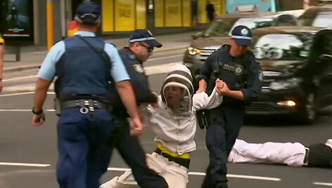 klimato-aktyvistai-australijos-miestuose-blokavo-gatves-ir-renge-demonstracijas