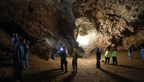 Thailand_Cave_Search_05848.jpg-c8d89