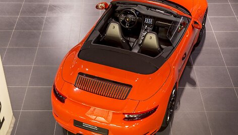 &bdquo;Porsche&ldquo; 6 i&scaron;skirtiniai modeliai