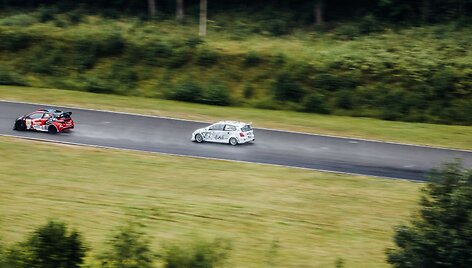 &bdquo;Autoplius.lt Fast Lap&ldquo; R2000 klasė