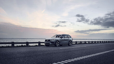 Atnaujintas &bdquo;Volvo XC90&ldquo;