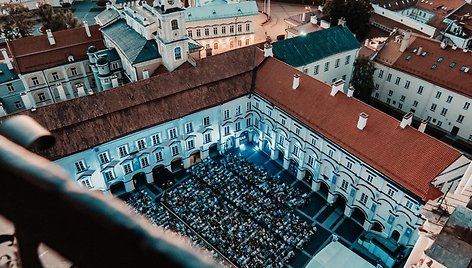 Festivalio „Untold City“ akimirka