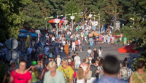 Palangą užplūdo karštis