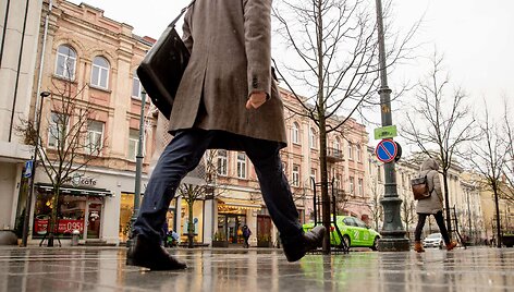 Į Vilnių grįžta lietingi orai