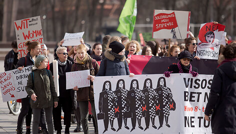 Kovo 8-osios solidarumo eitynės &bdquo;Visos moterys dirba, bet ne visoms moka&ldquo;