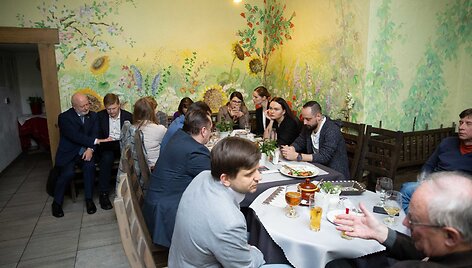 Liberalai laukia rinkimų rezultatų