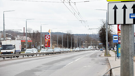 Savanorių pr. nufrezuota kelio atkarpa