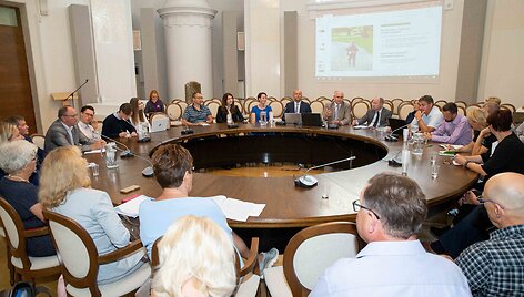 Ministro Algirdo Monkevičiaus spaudos konferencija dėl mokslo metų trukmės