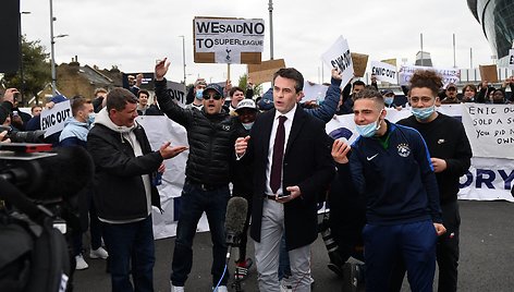 Aistruoliai Londono „Wembley“ stadione