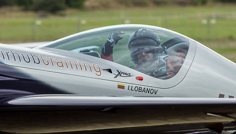 Igor Lobanov (lėktuvas „Xtreme Air XA42“ LY-OMG)