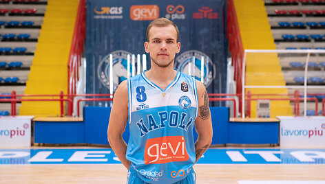 Arnas Velička