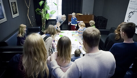 Dirbtuvės &scaron;eimai.