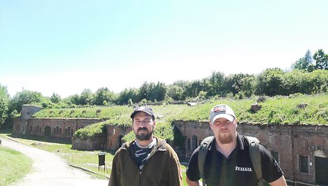 Kariuomenės uniformų muziejaus įkūrėjai Darius Ponomarenka ir Andrius Jurk&scaron;a įkūrė muziejų, kuriame rasite tik lietuvi&scaron;kos kariuomenės eksponatus nuo 1990 metų