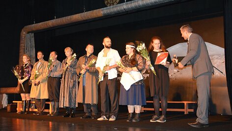 Varėnoje prasidėjo de&scaron;imtasis Dalios Tamulevičiūtės profesionalių teatrų festivalis